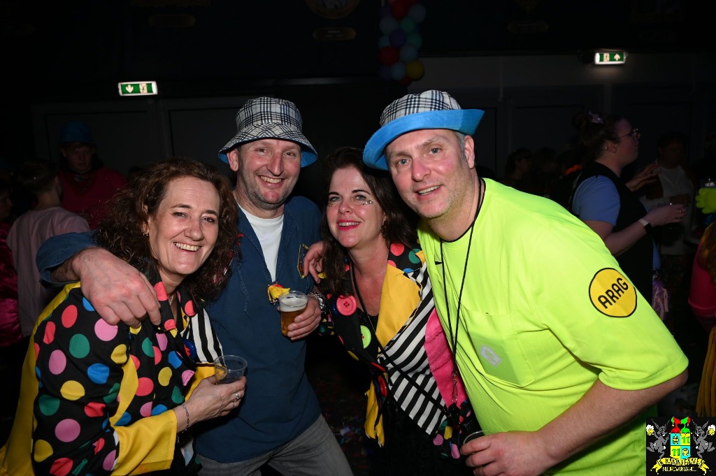 ../Images/Steegfeest XL 103.jpg